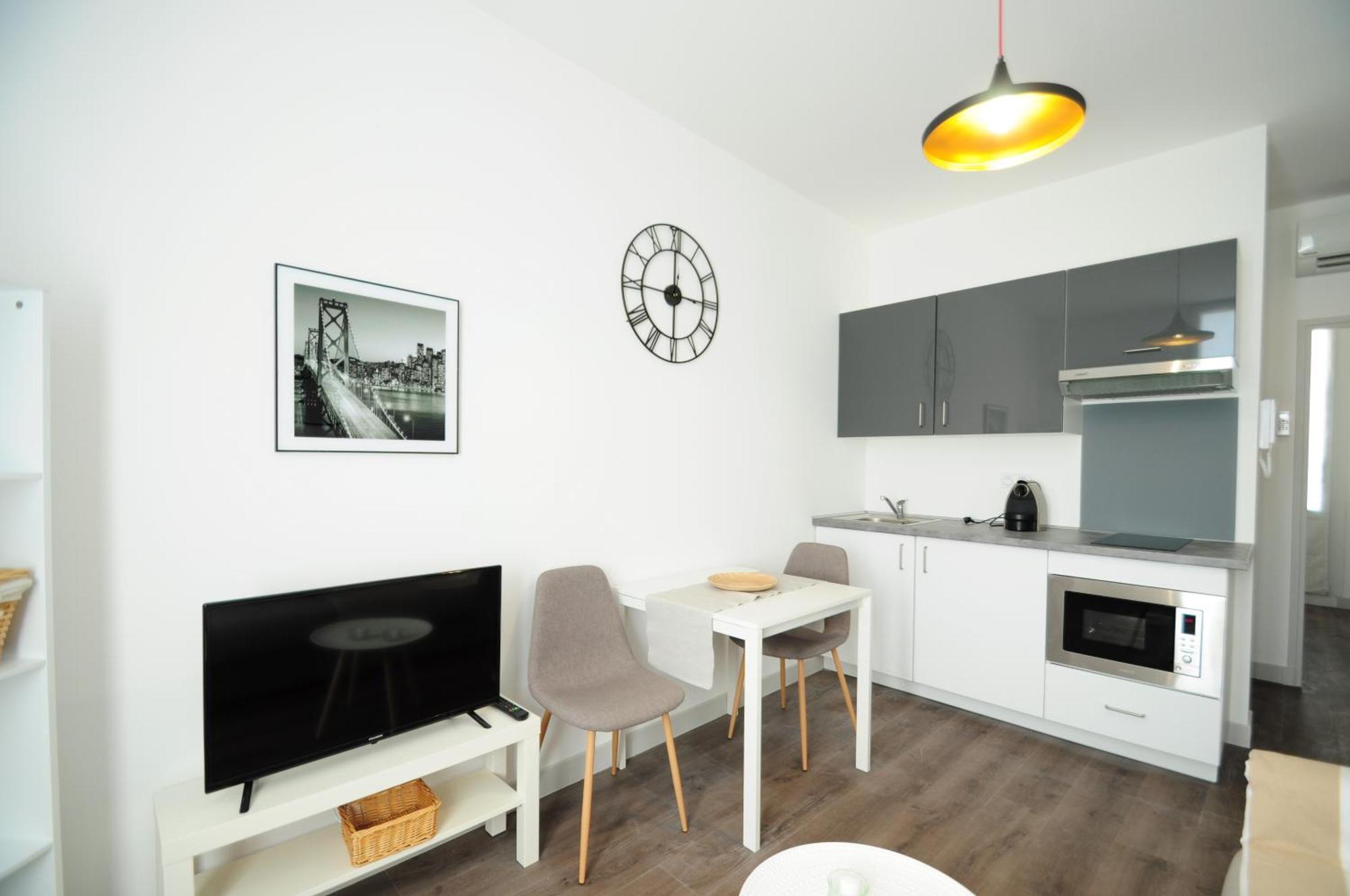 Les Trois Mai Apartment Cannes Exterior photo